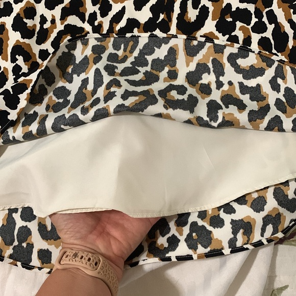 Animal print adjustable strap top - Picture 5 of 7